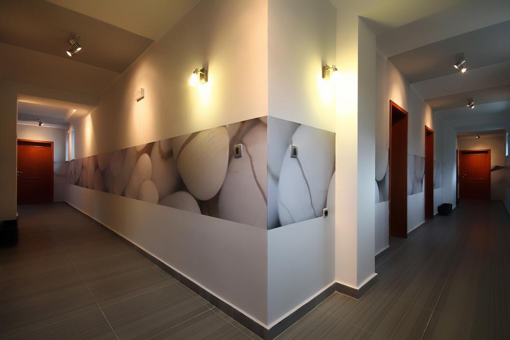 Domador Rooms & Apartments Bečići エクステリア 写真