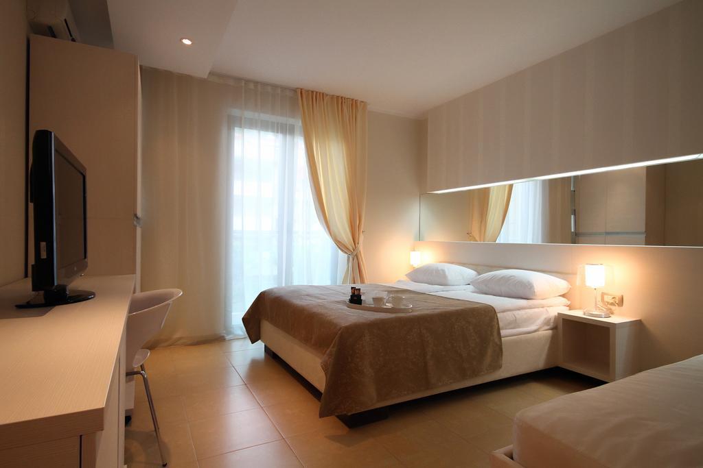 Domador Rooms & Apartments Bečići エクステリア 写真