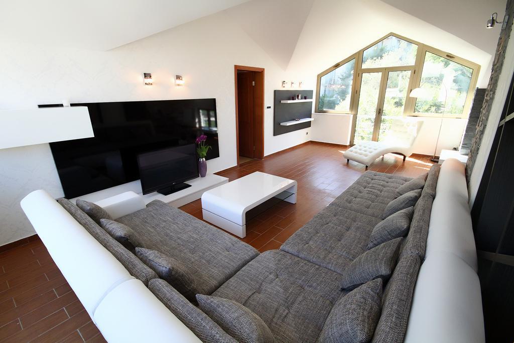 Domador Rooms & Apartments Bečići エクステリア 写真