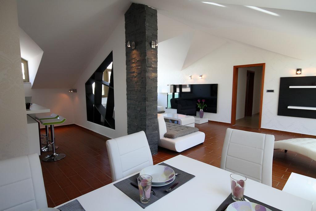 Domador Rooms & Apartments Bečići エクステリア 写真